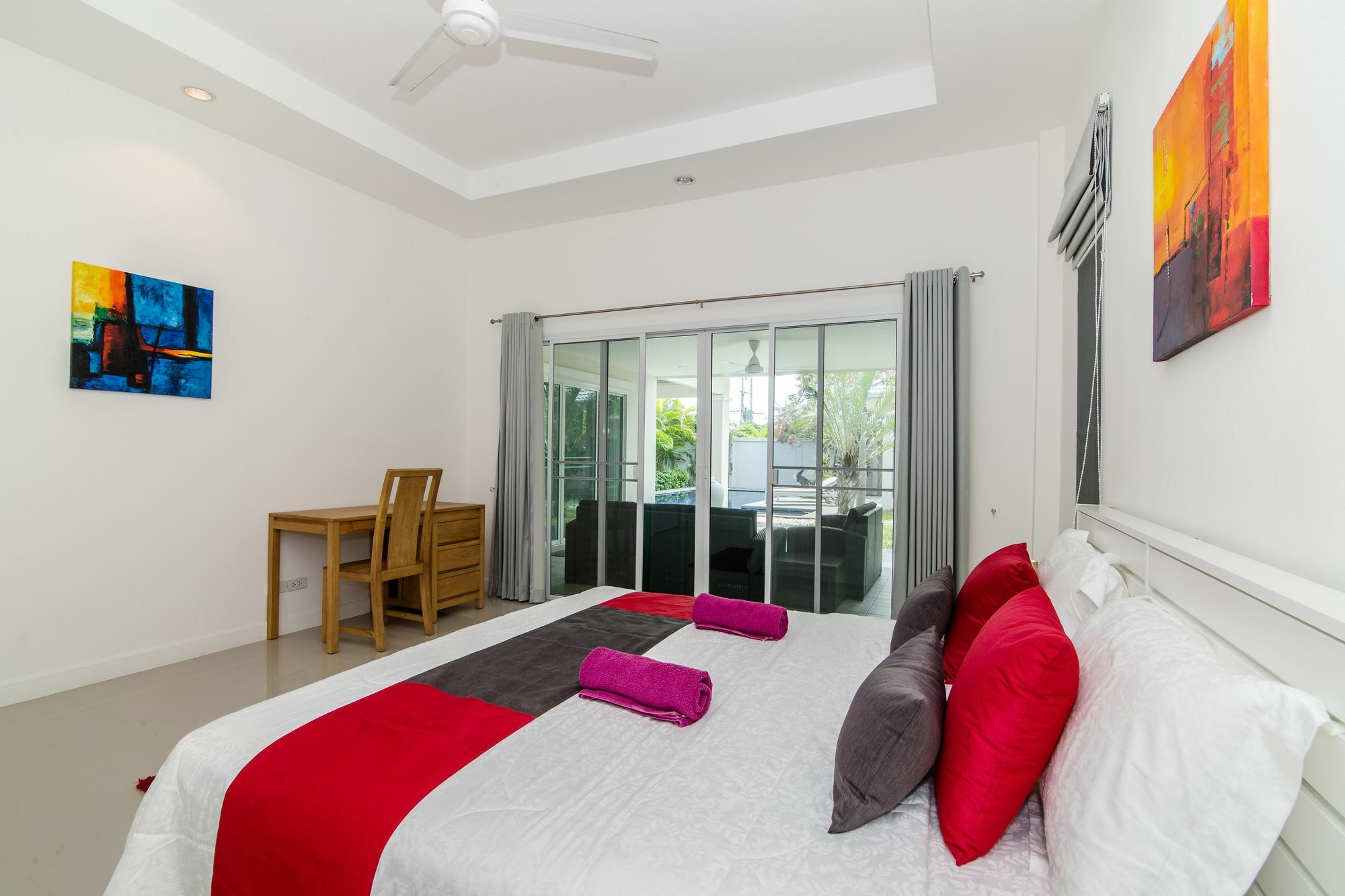 Pool 3 Bedroom L53