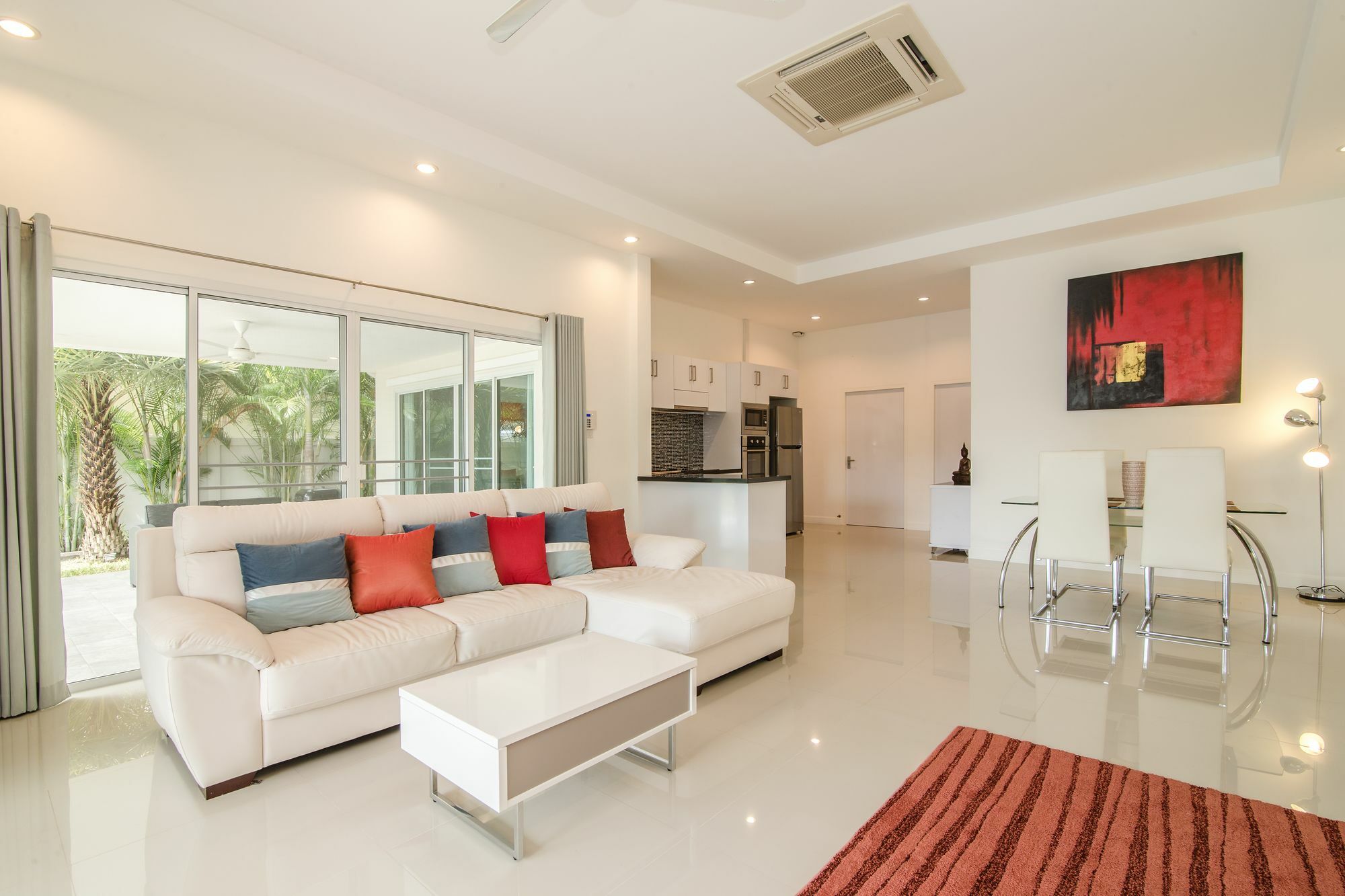 Villa Pool 3 Bedroom L53 *